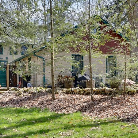 Pet-Friendly Pennsylvania Vacation Rental With Pool! Laughlintown Εξωτερικό φωτογραφία
