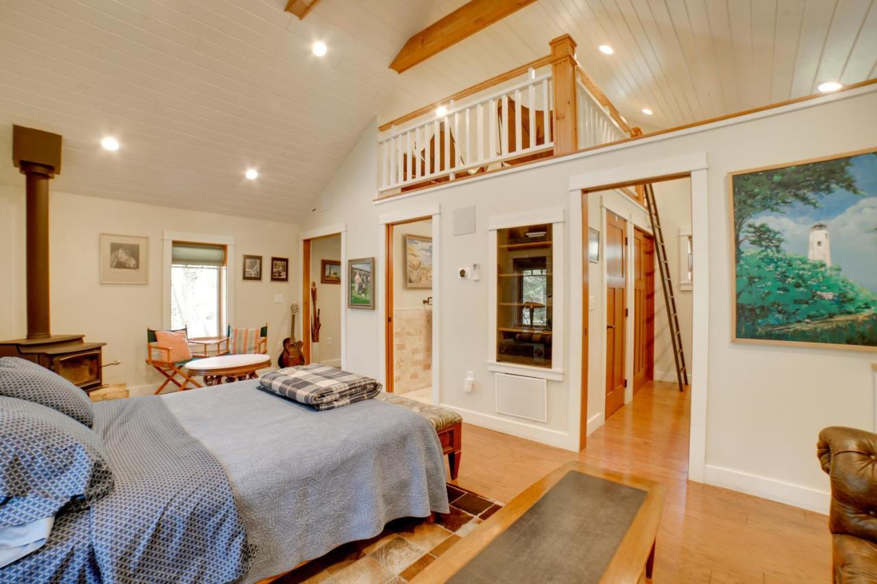Pet-Friendly Pennsylvania Vacation Rental With Pool! Laughlintown Εξωτερικό φωτογραφία