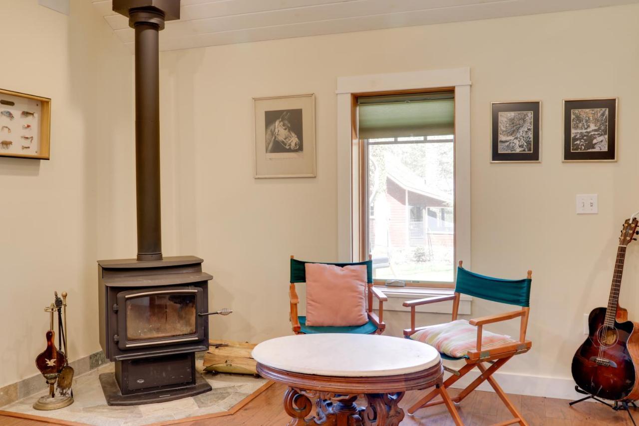 Pet-Friendly Pennsylvania Vacation Rental With Pool! Laughlintown Εξωτερικό φωτογραφία